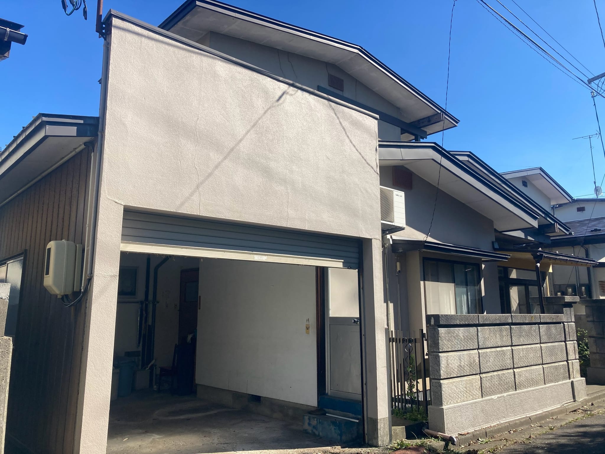 【一部リフォーム済み！車庫付き！】秋田県能代市　戸建て 画像2